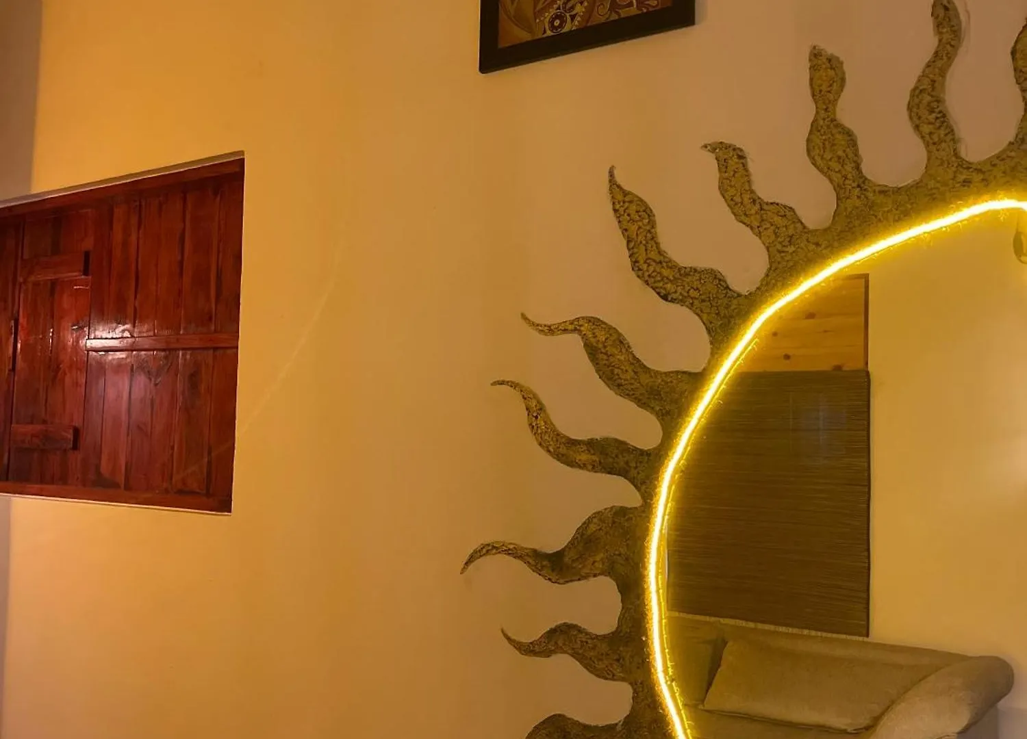 The Art House Hotel Minuwangoda Guest house